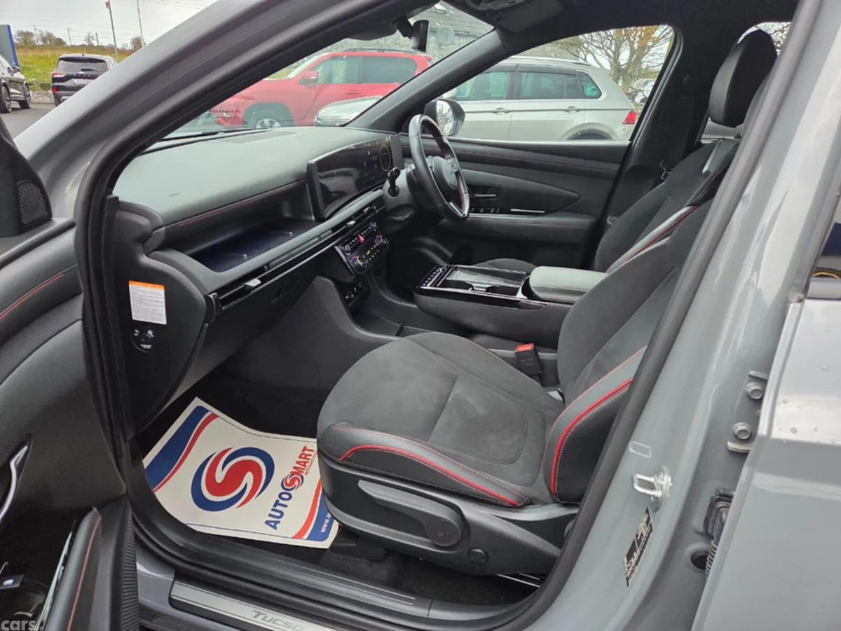 Hyundai Tucson Estate, Petrol Plug-in Hybrid, 2024, Grey