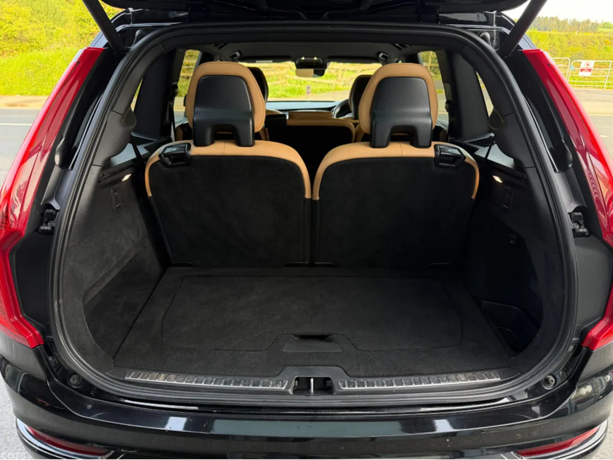 Volvo XC90 MPV, Diesel, 2019, Black