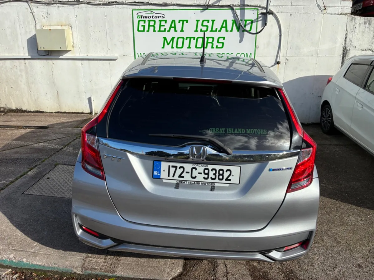 Honda Fit Hatchback, Petrol Hybrid, 2017, Silver