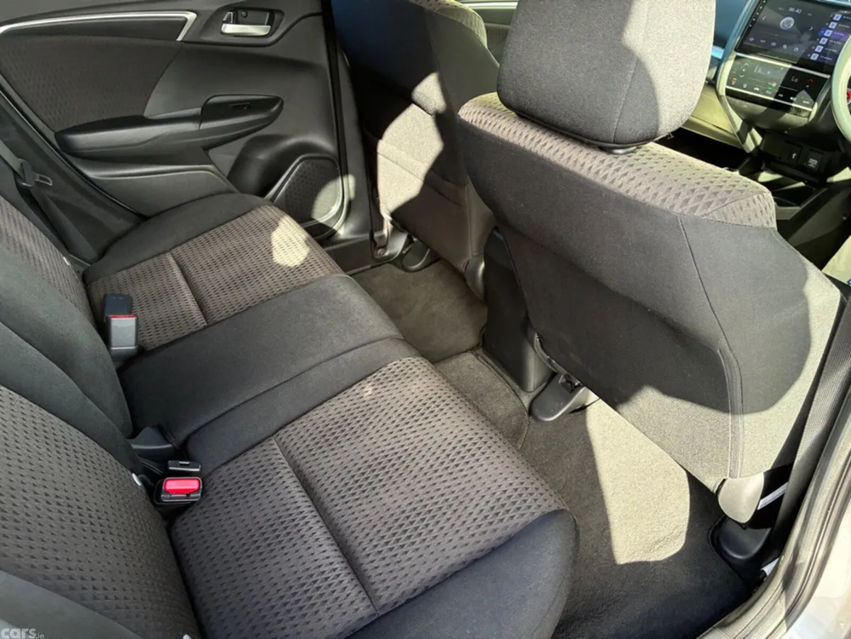 Honda Fit Hatchback, Petrol Hybrid, 2017, Silver