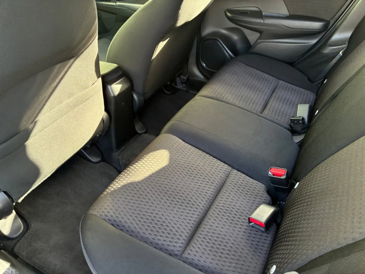 Honda Fit Hatchback, Petrol Hybrid, 2017, Silver