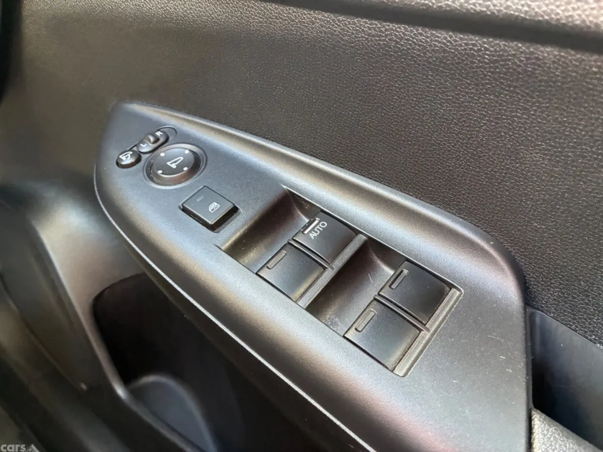 Honda Fit Hatchback, Petrol Hybrid, 2017, Silver
