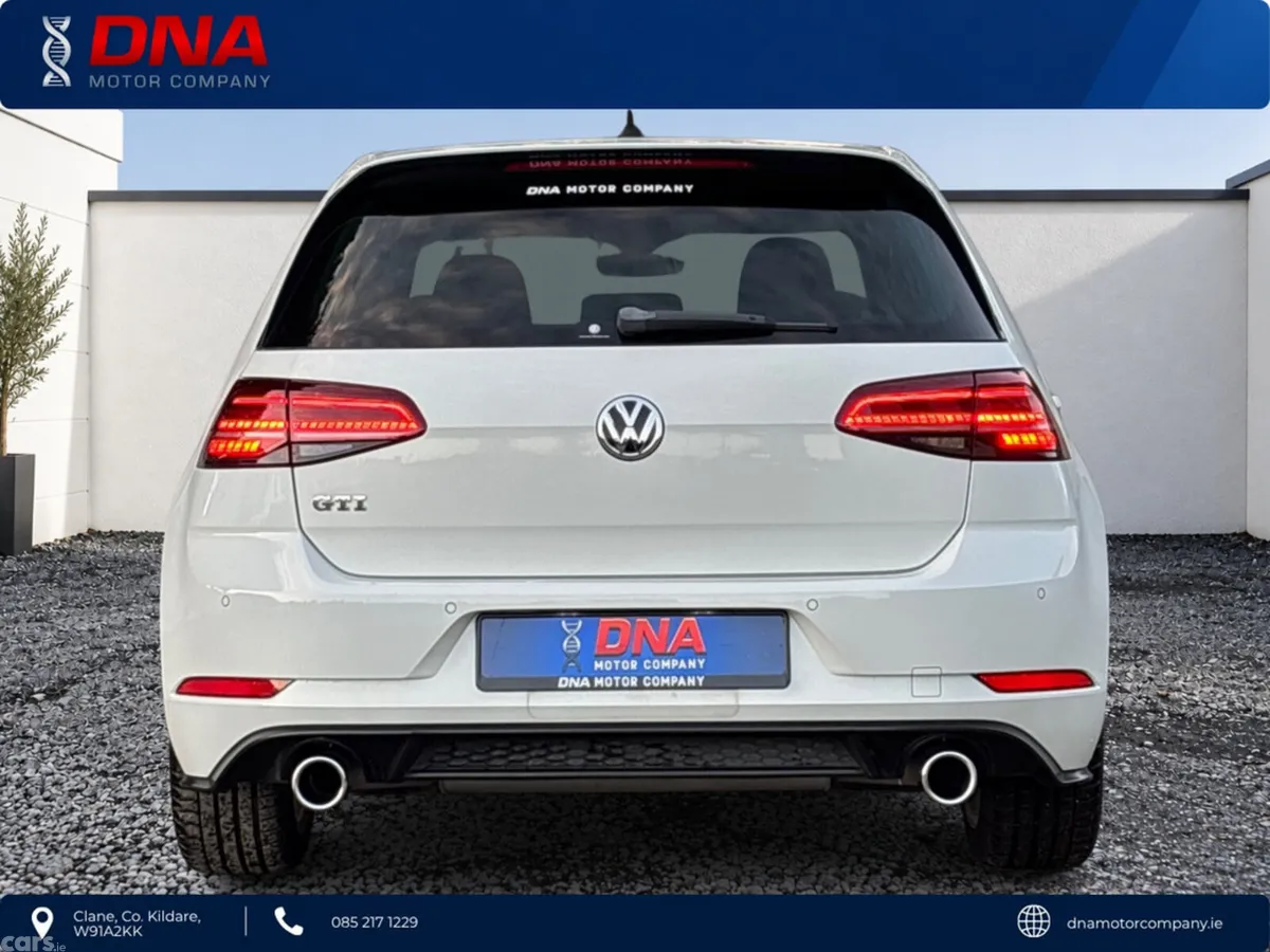 Volkswagen Golf Hatchback, Petrol, 2018, White
