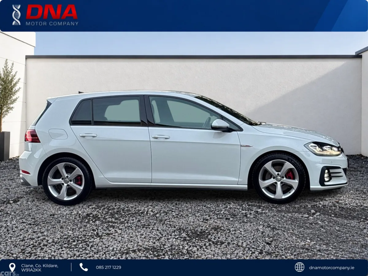 Volkswagen Golf Hatchback, Petrol, 2018, White