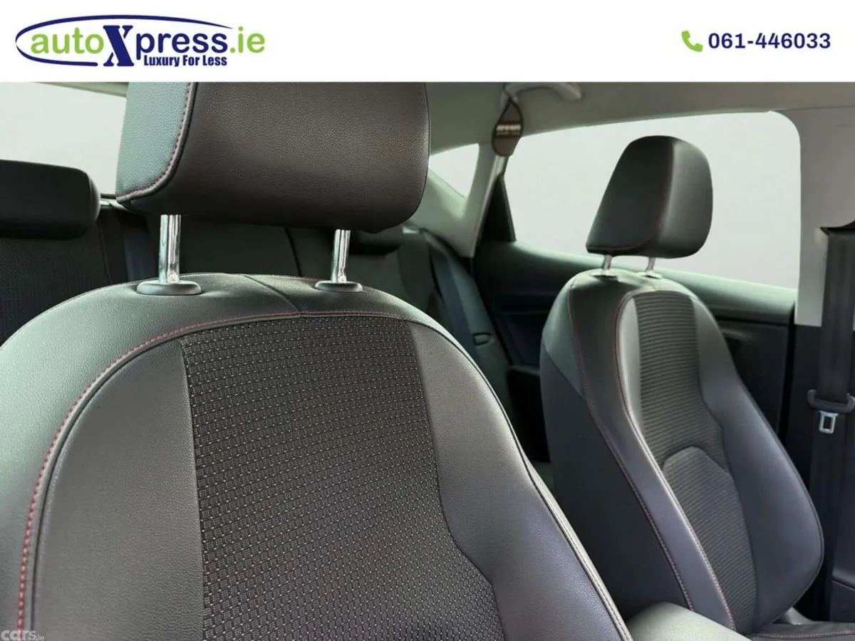 SEAT Leon Hatchback, Diesel, 2014, White