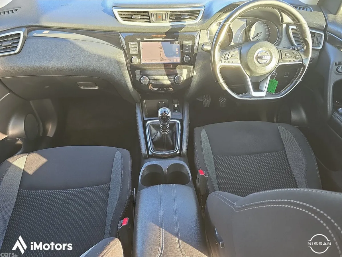 Nissan Qashqai MPV, Diesel, 2019, White