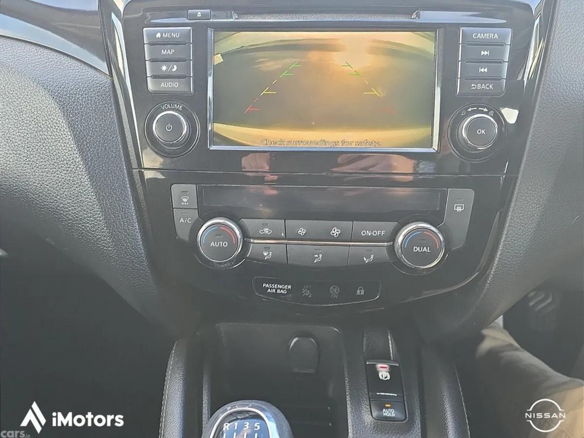 Nissan Qashqai MPV, Diesel, 2019, White