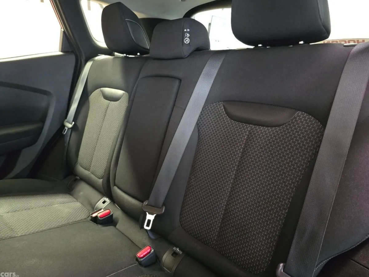 Renault Kadjar SUV, Petrol, 2022, Red