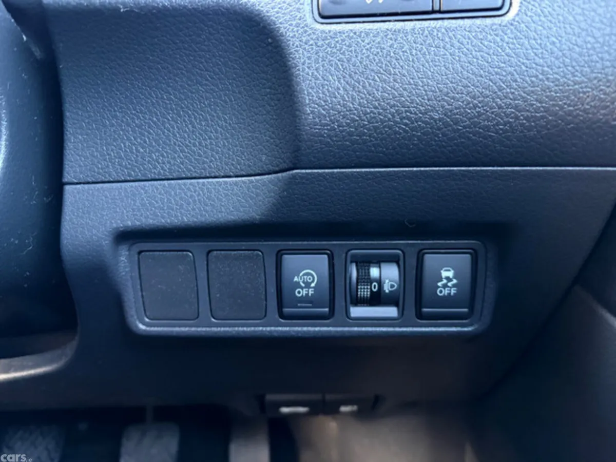 Nissan Pulsar Saloon, Diesel, 2017, Grey