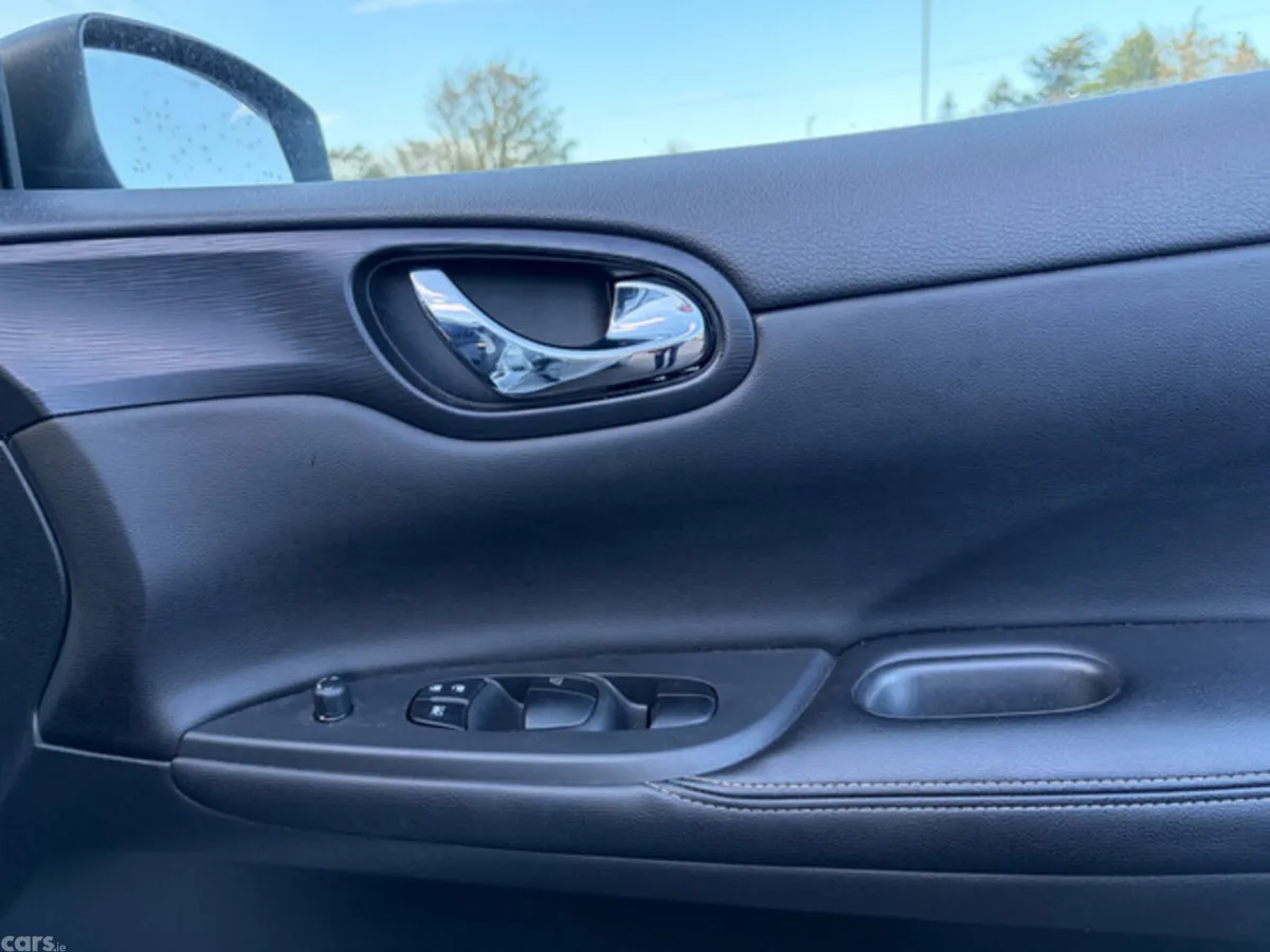 Nissan Pulsar Saloon, Diesel, 2017, Grey
