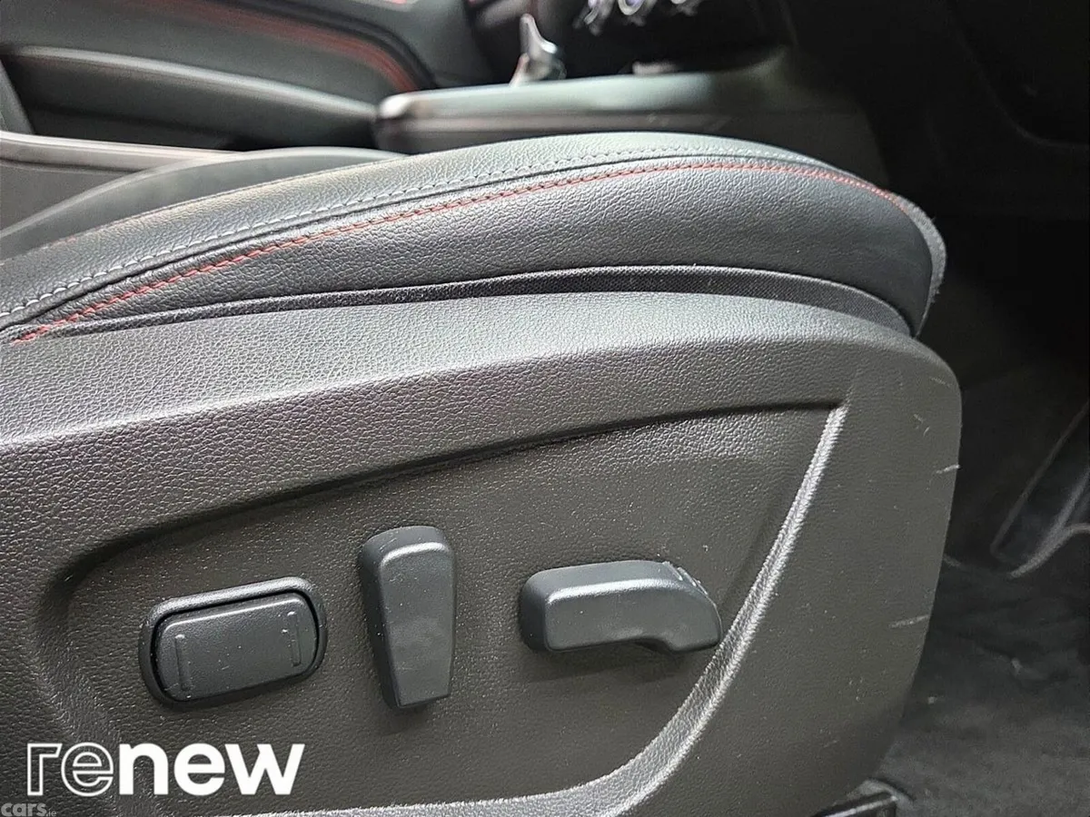 Renault Arkana Hatchback, Petrol, 2023, Blue