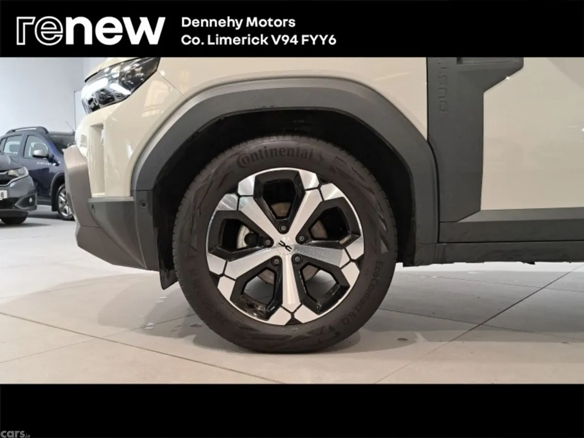 Dacia Duster SUV, Petrol Hybrid, 2026, Brown