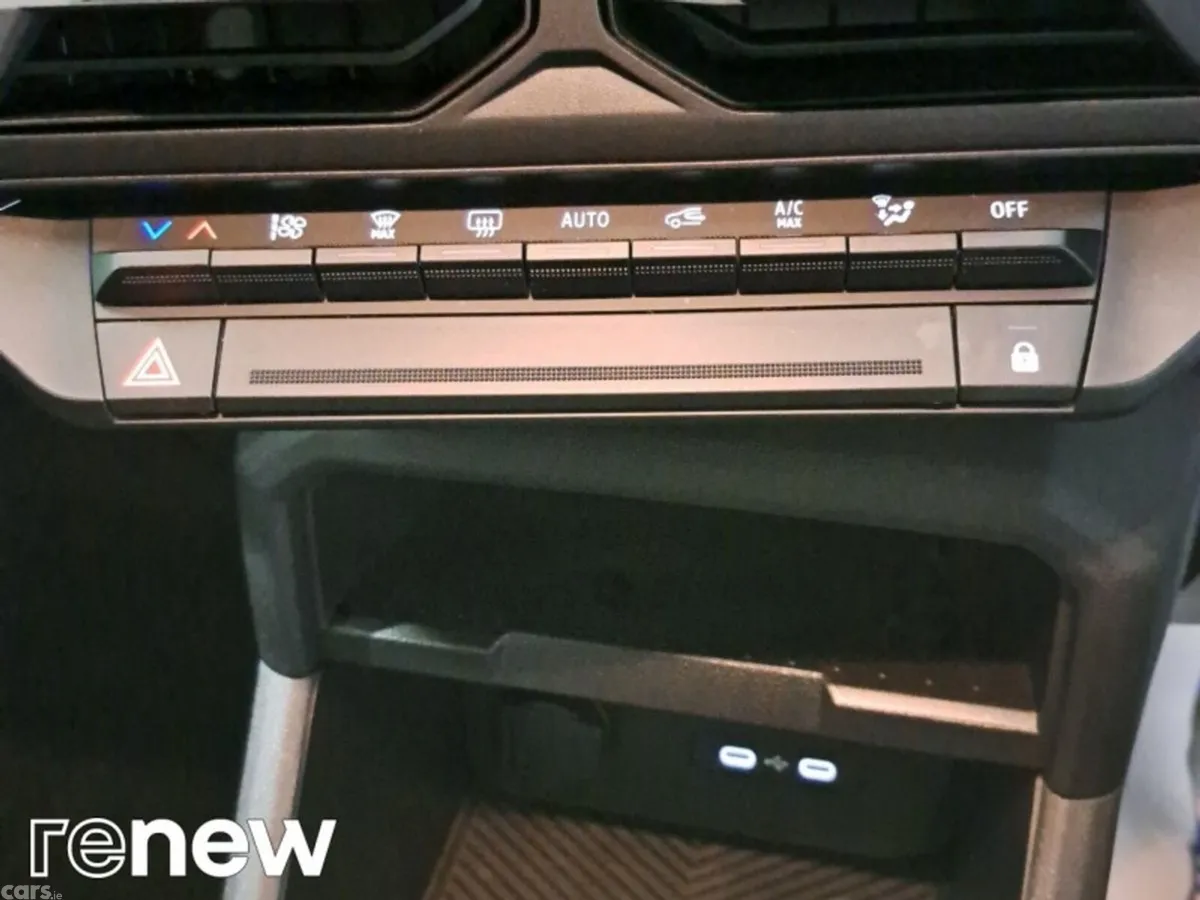 Dacia Duster SUV, Petrol Hybrid, 2026, Brown