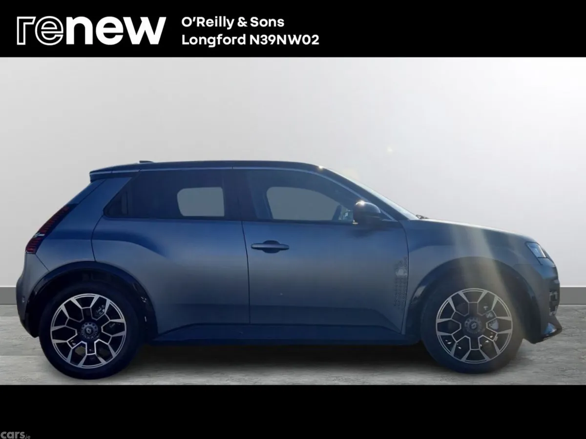 Renault 5 Hatchback, Electric, 2027, Grey
