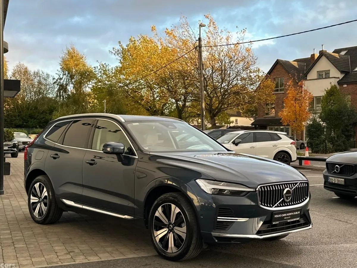 Volvo XC60 SUV, Petrol Plug-in Hybrid, 2023, Blue