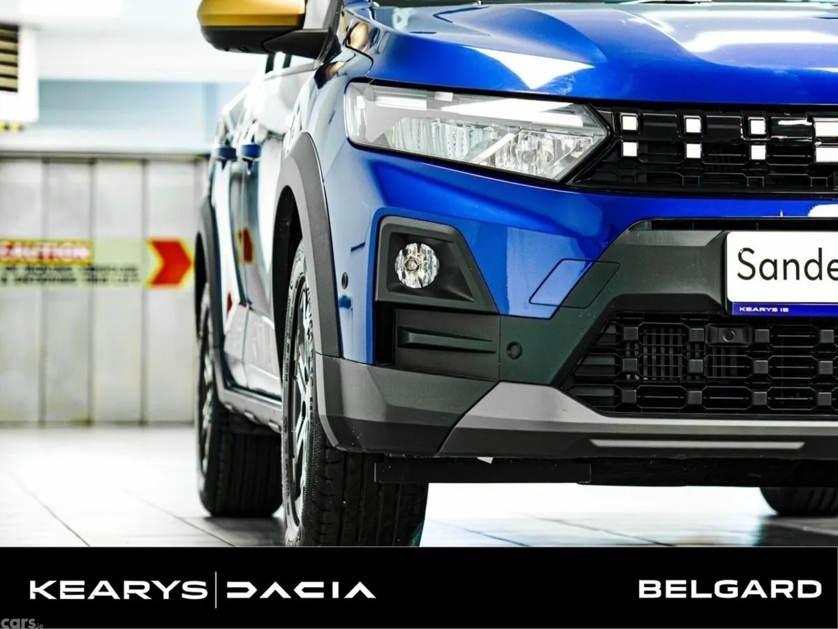 Dacia Sandero Stepway Hatchback, Petrol, 2027, Blue