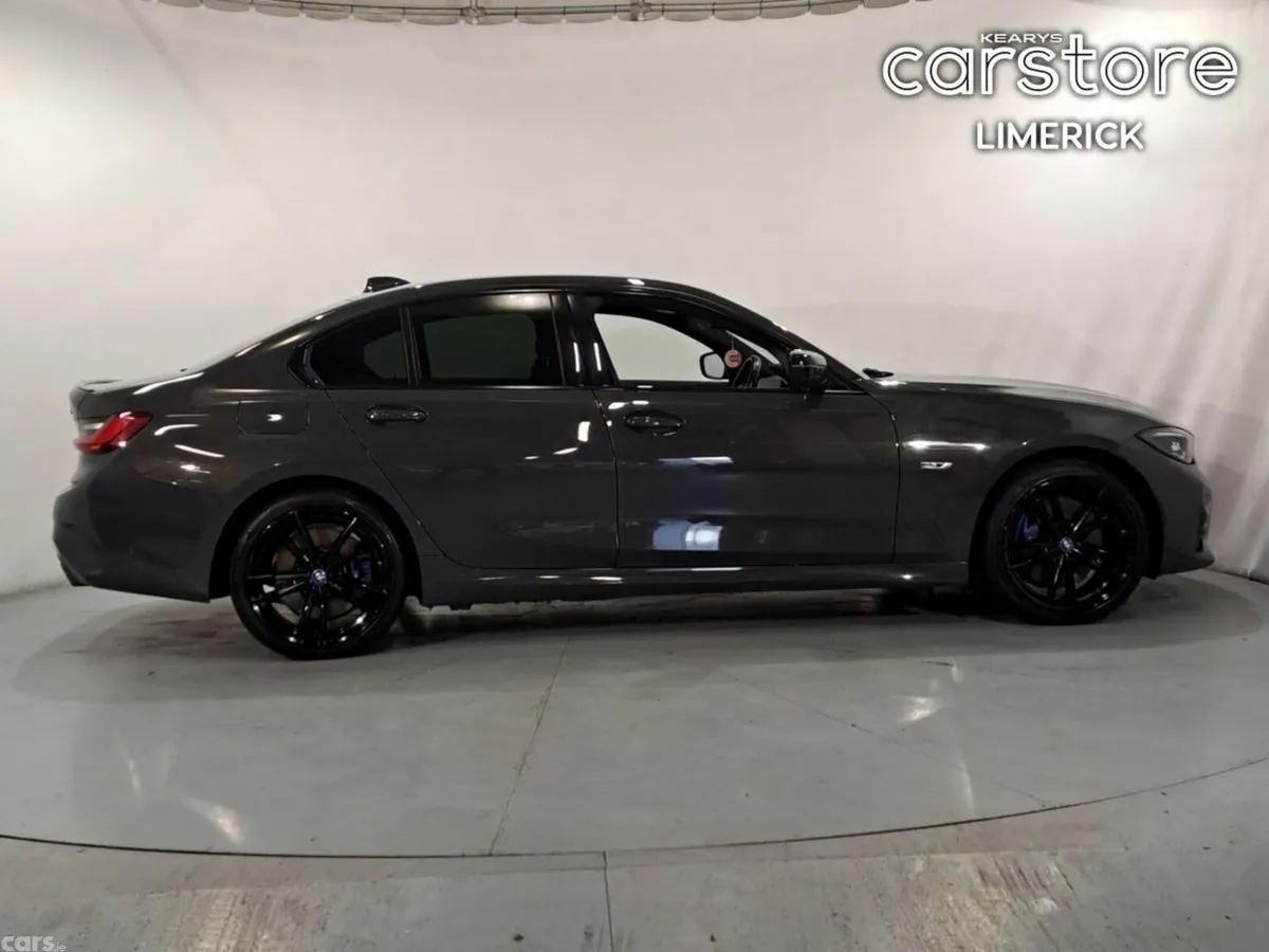 BMW 3-Series Saloon, Petrol Plug-in Hybrid, 2022, Grey