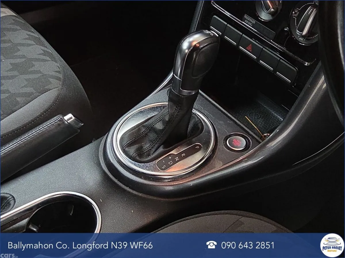 Volkswagen Beetle Hatchback, Petrol, 2016, Black