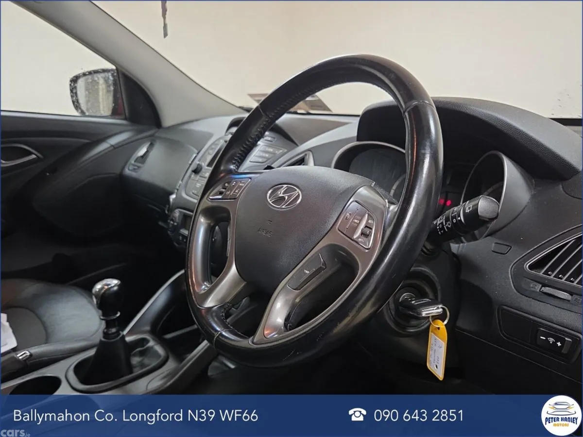 Hyundai ix35 SUV, Diesel, 2015, Red