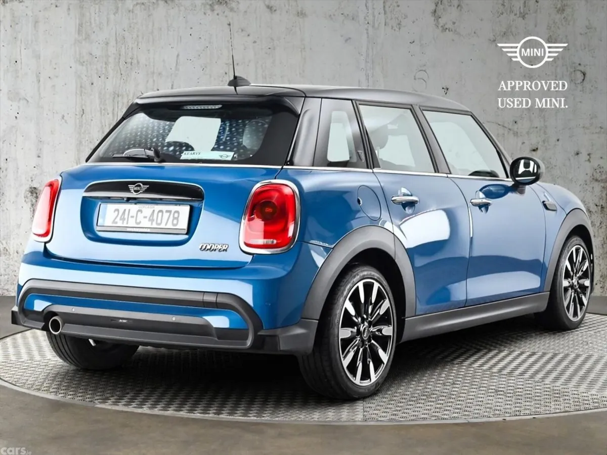 Mini Cooper Hatchback, Petrol, 2024, Blue