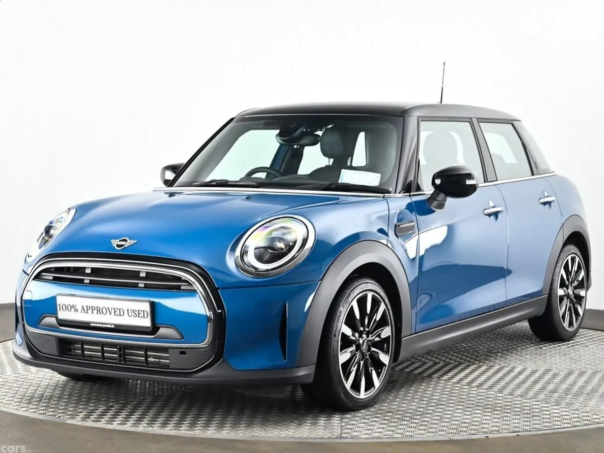 Mini Cooper Hatchback, Petrol, 2024, Blue