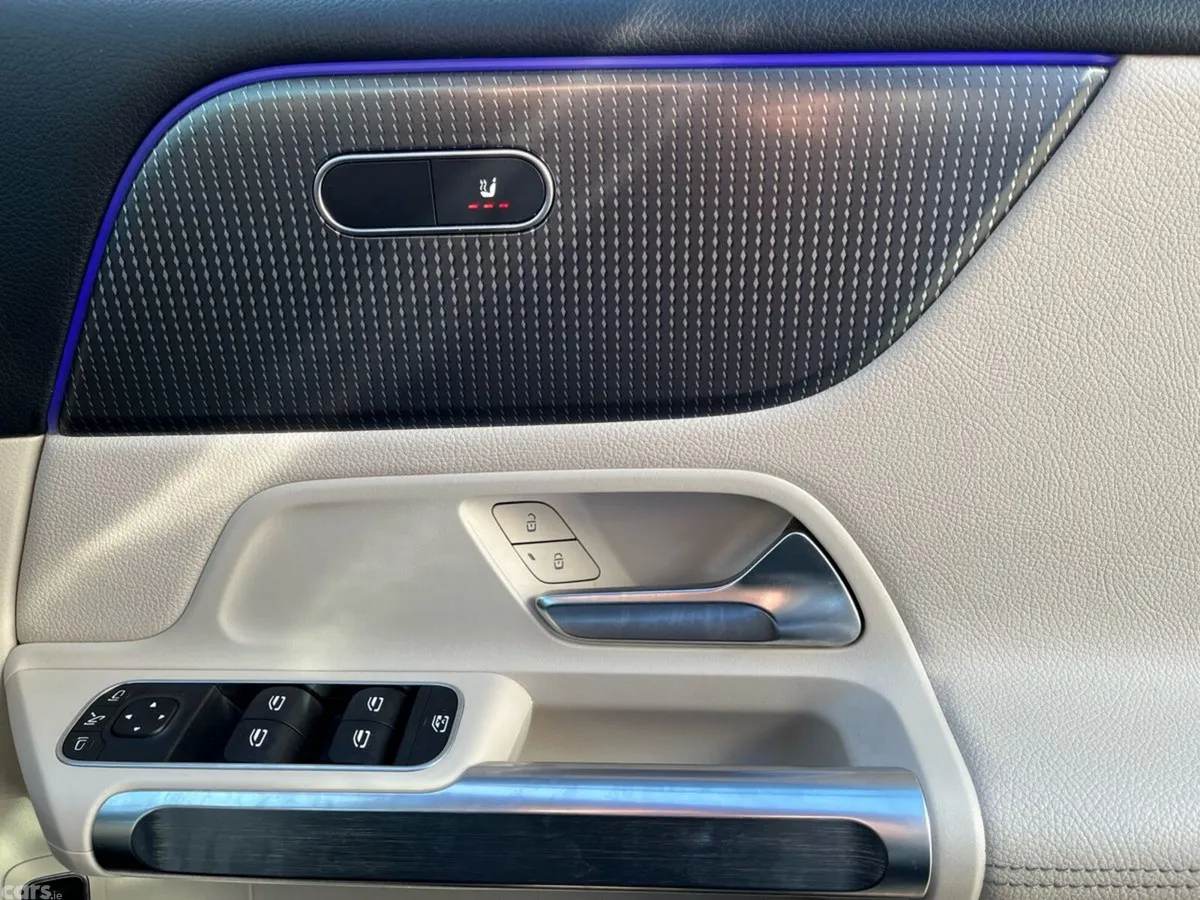 Mercedes-Benz GLB Estate, Diesel, 2021, Blue