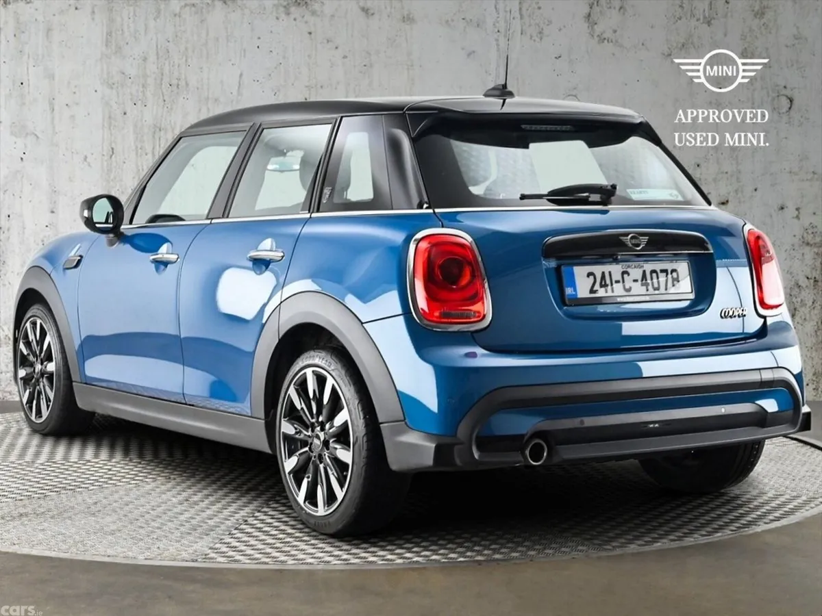 Mini Cooper Hatchback, Petrol, 2024, Blue