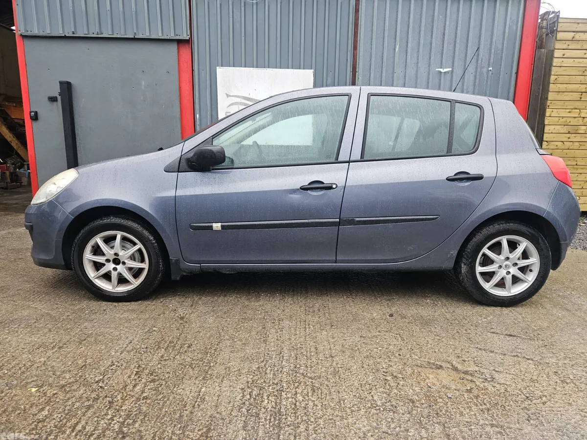 Renault Clio Hatchback, Petrol, 2006, Blue