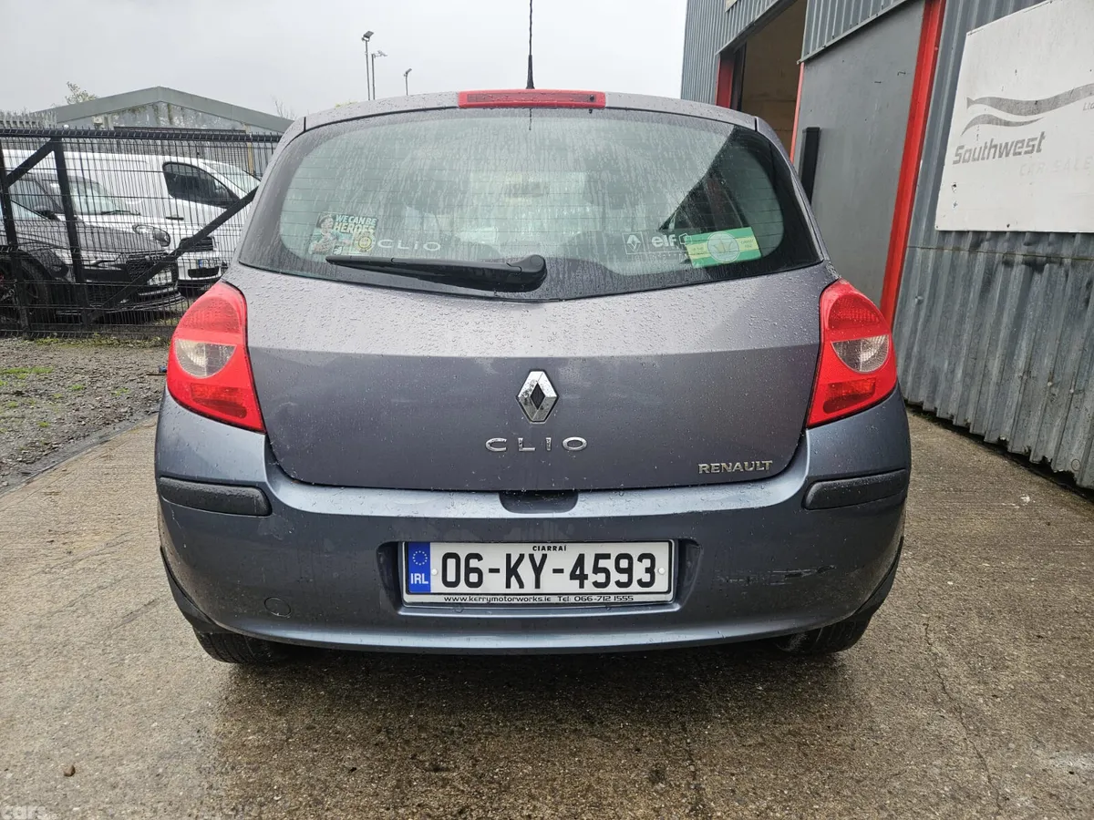 Renault Clio Hatchback, Petrol, 2006, Blue
