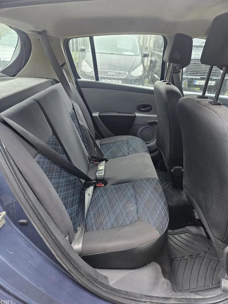 Renault Clio Hatchback, Petrol, 2006, Blue