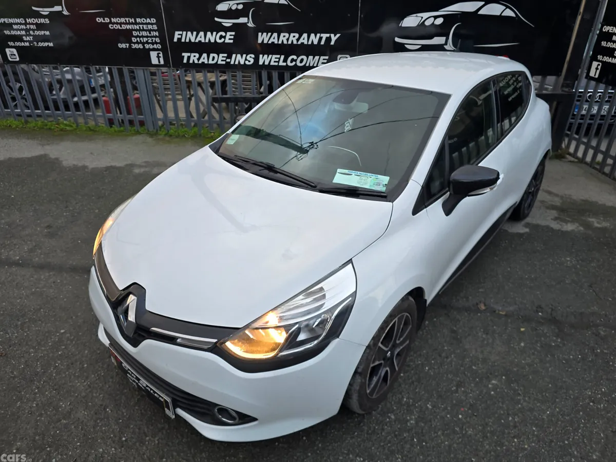Renault Clio Hatchback, Petrol, 2016, White