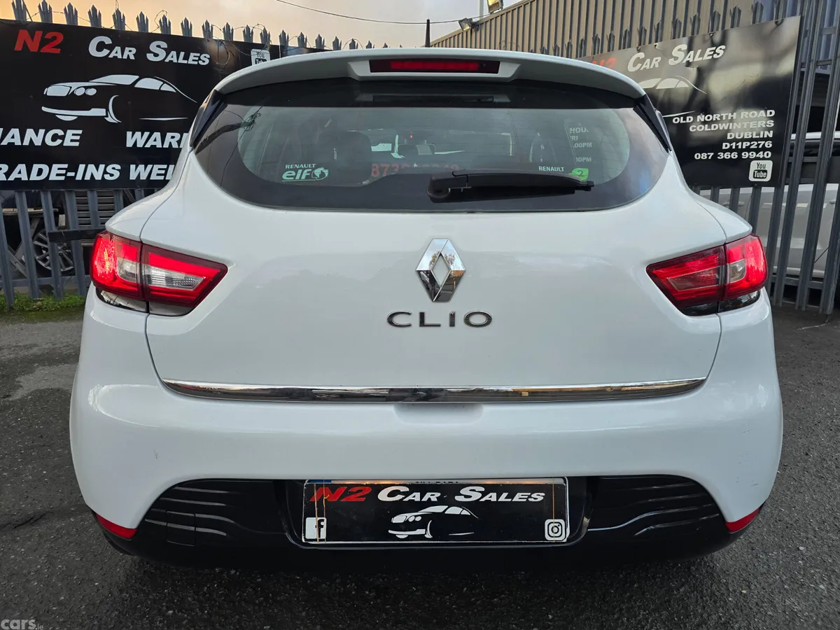 Renault Clio Hatchback, Petrol, 2016, White