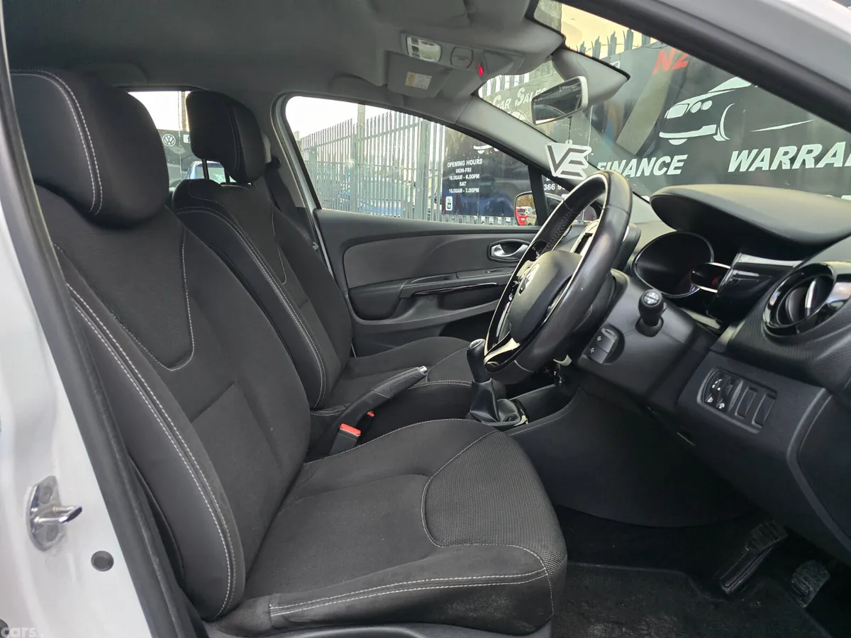 Renault Clio Hatchback, Petrol, 2016, White