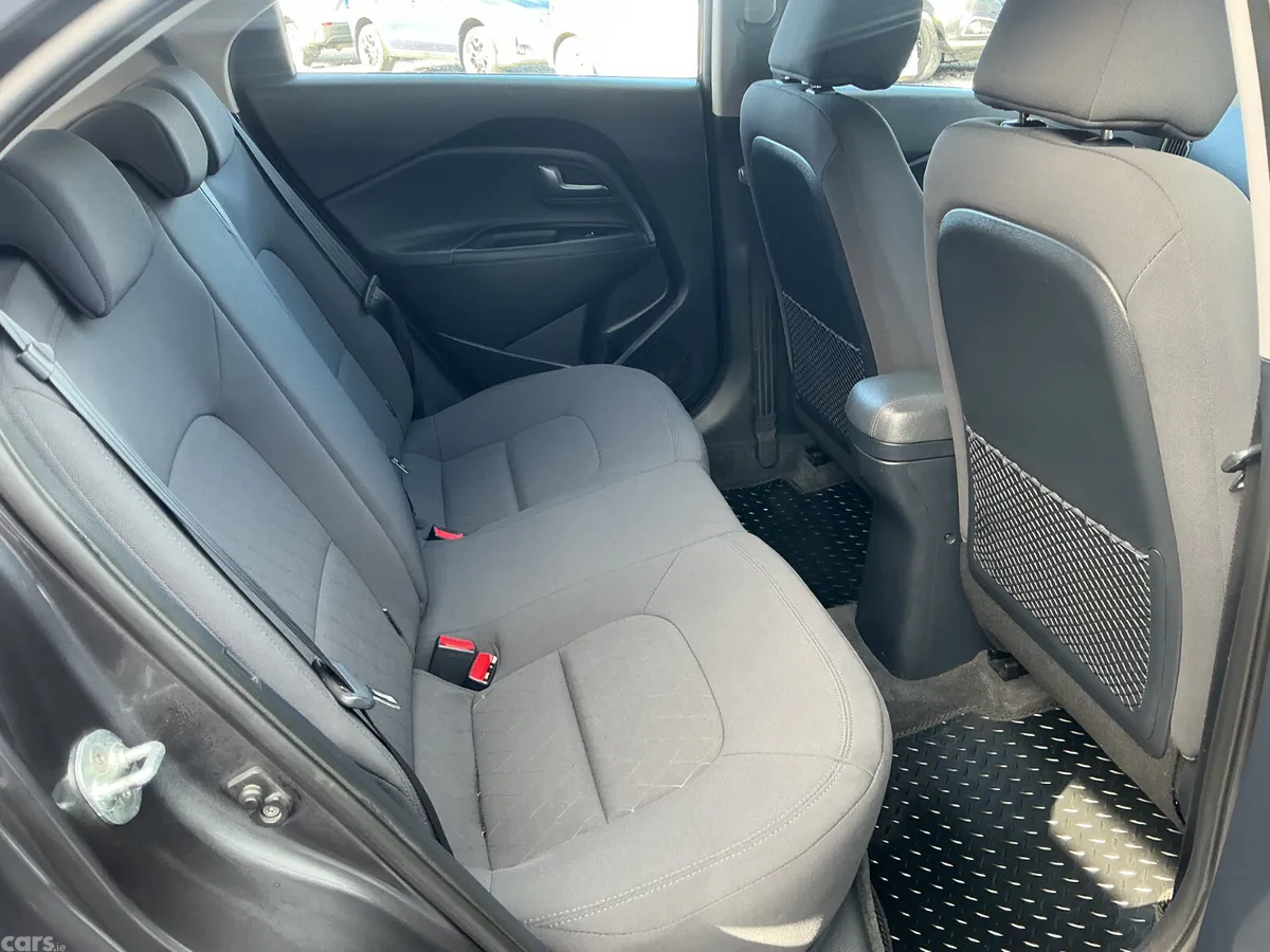 Kia Rio Hatchback, Diesel, 2017, Grey