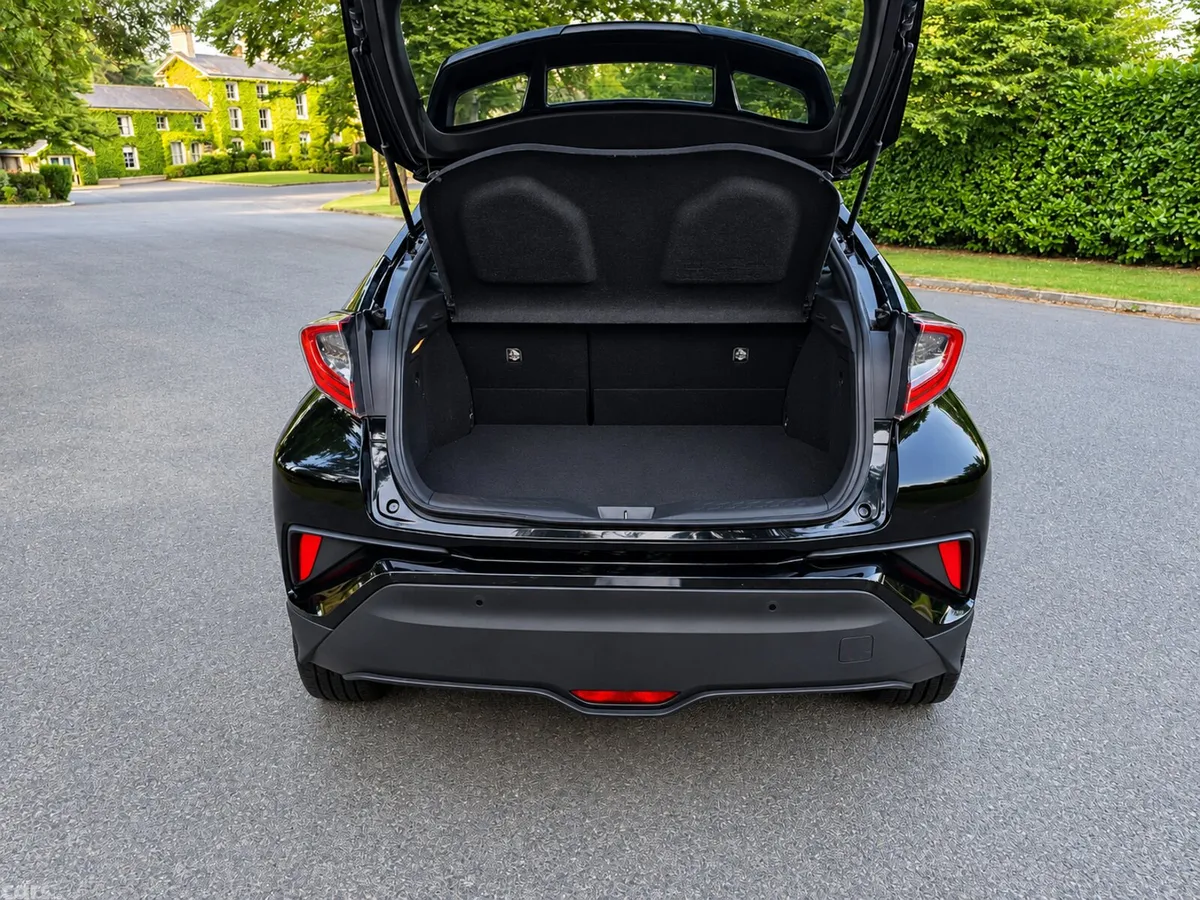 Toyota C-HR Hatchback, Petrol Hybrid, 2018, White