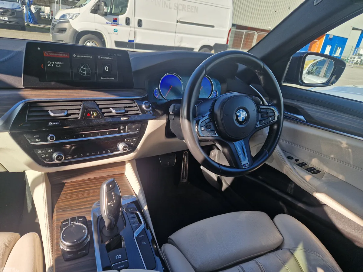 BMW 5-Series Saloon, Petrol Plug-in Hybrid, 2018, Grey