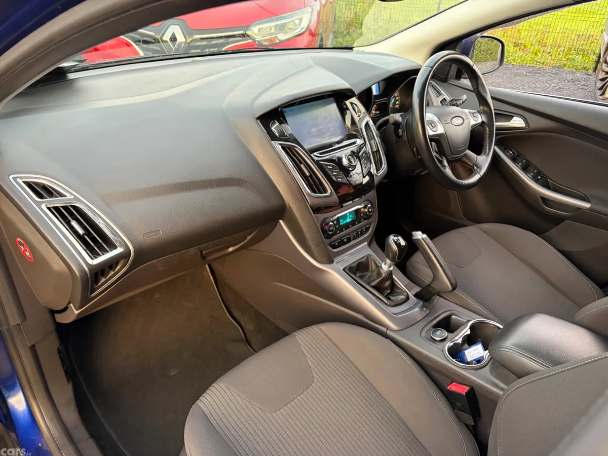 Ford Focus Hatchback, Diesel, 2014, Blue