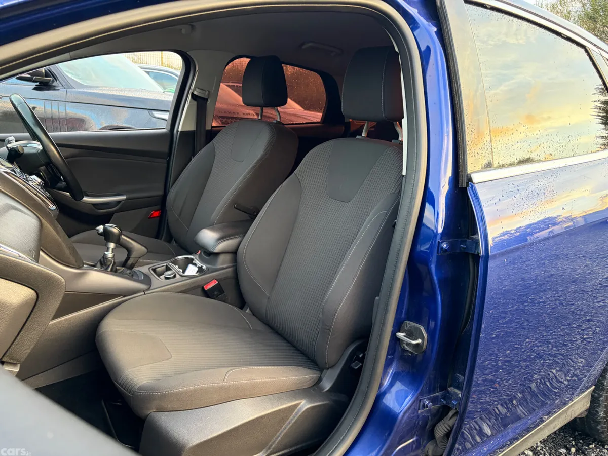 Ford Focus Hatchback, Diesel, 2014, Blue