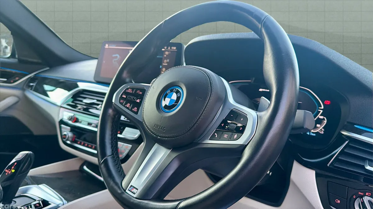 BMW 5-Series Saloon, Petrol Plug-in Hybrid, 2022, Black