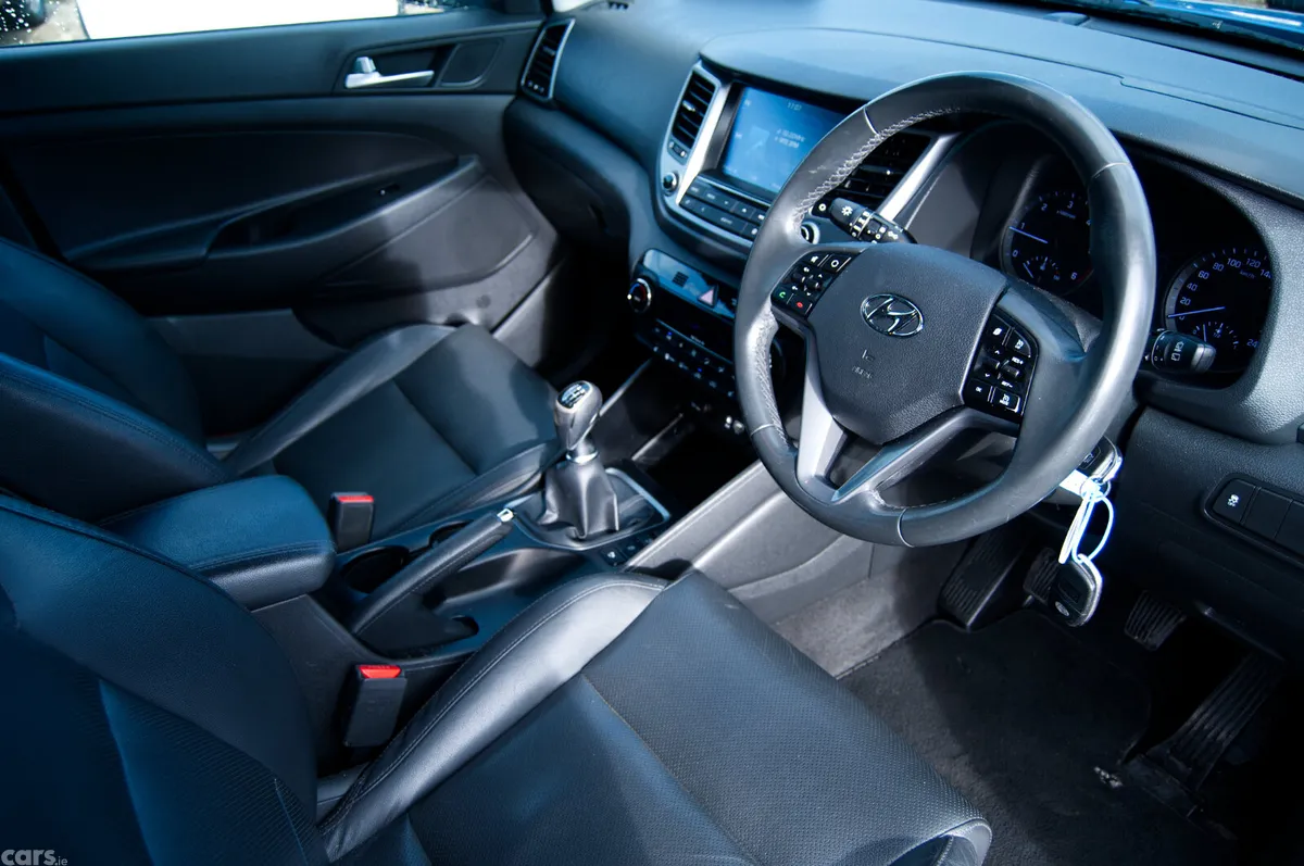 Hyundai Tucson SUV, Diesel, 2016, Blue