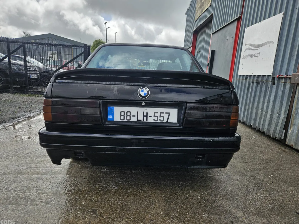 BMW 3-Series Saloon, Petrol, 1988, Black