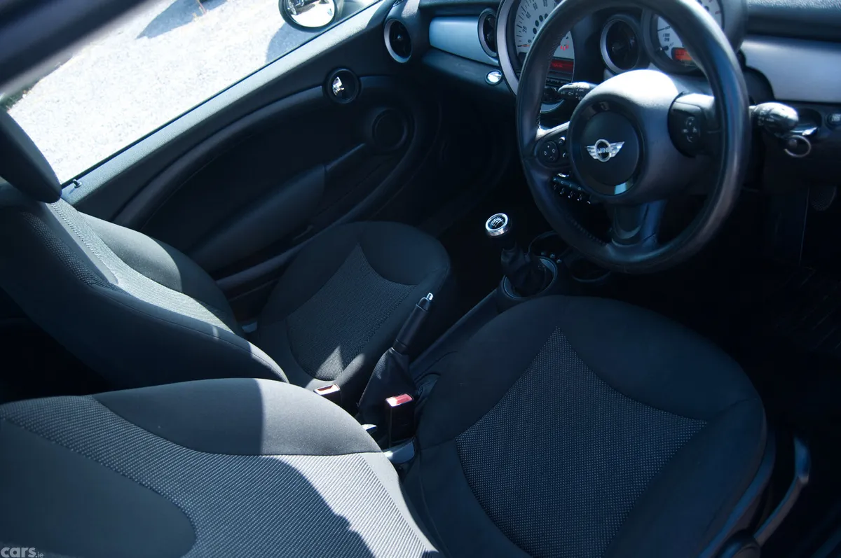 Mini One Hatchback, Diesel, 2013, White