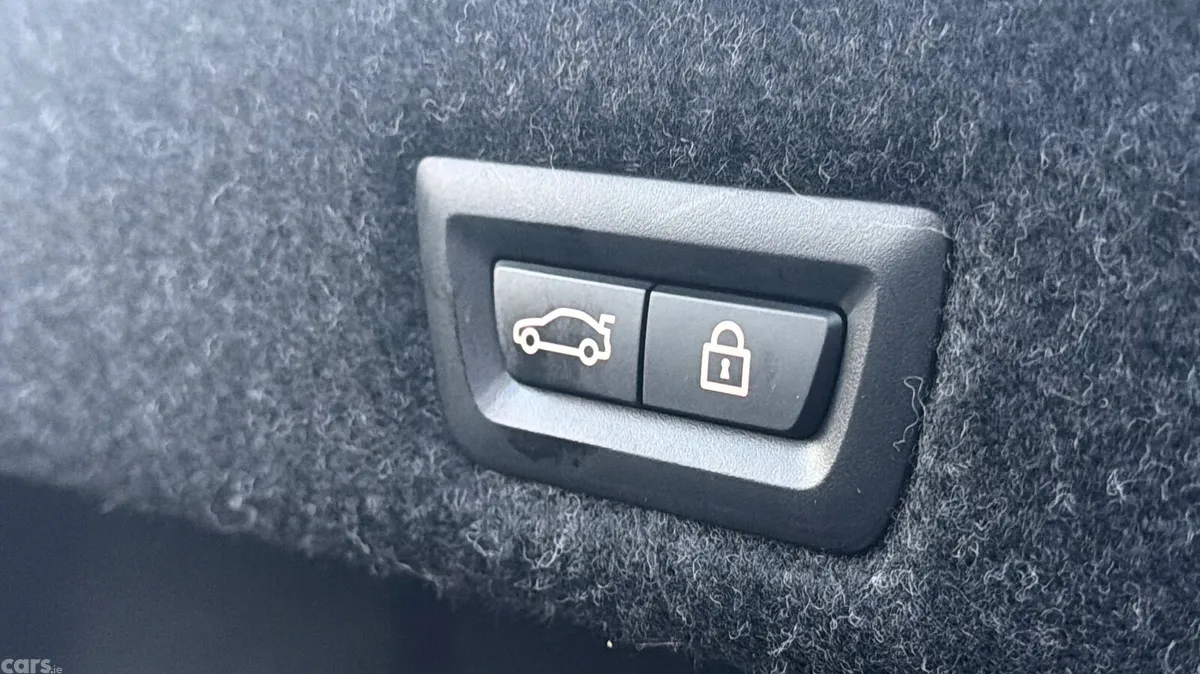 BMW 5-Series Saloon, Petrol Plug-in Hybrid, 2022, Black