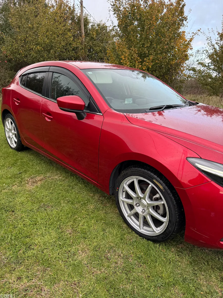 Mazda Axela Hatchback, Diesel, 2017, Red
