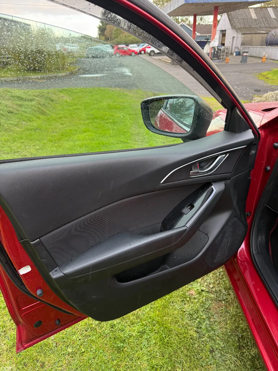 Mazda Axela Hatchback, Diesel, 2017, Red