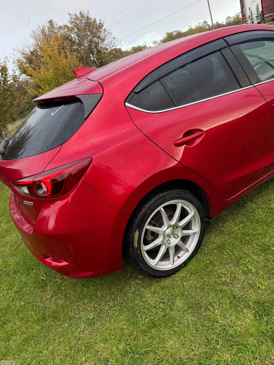 Mazda Axela Hatchback, Diesel, 2017, Red