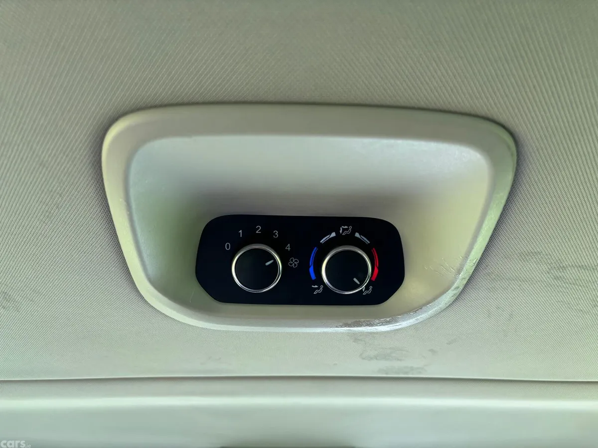 Ford Tourneo MPV, Diesel, 2021, Grey