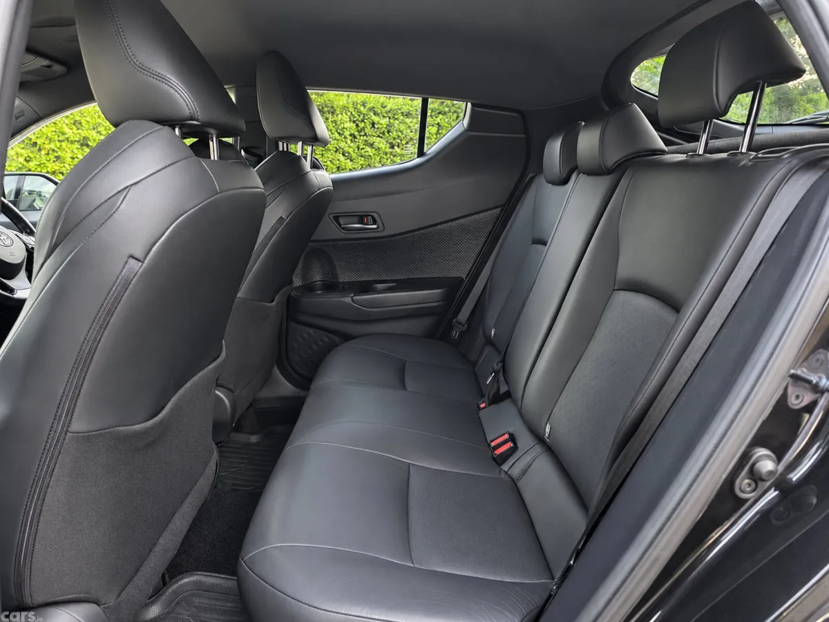 Toyota C-HR SUV, Petrol Hybrid, 2017, Black
