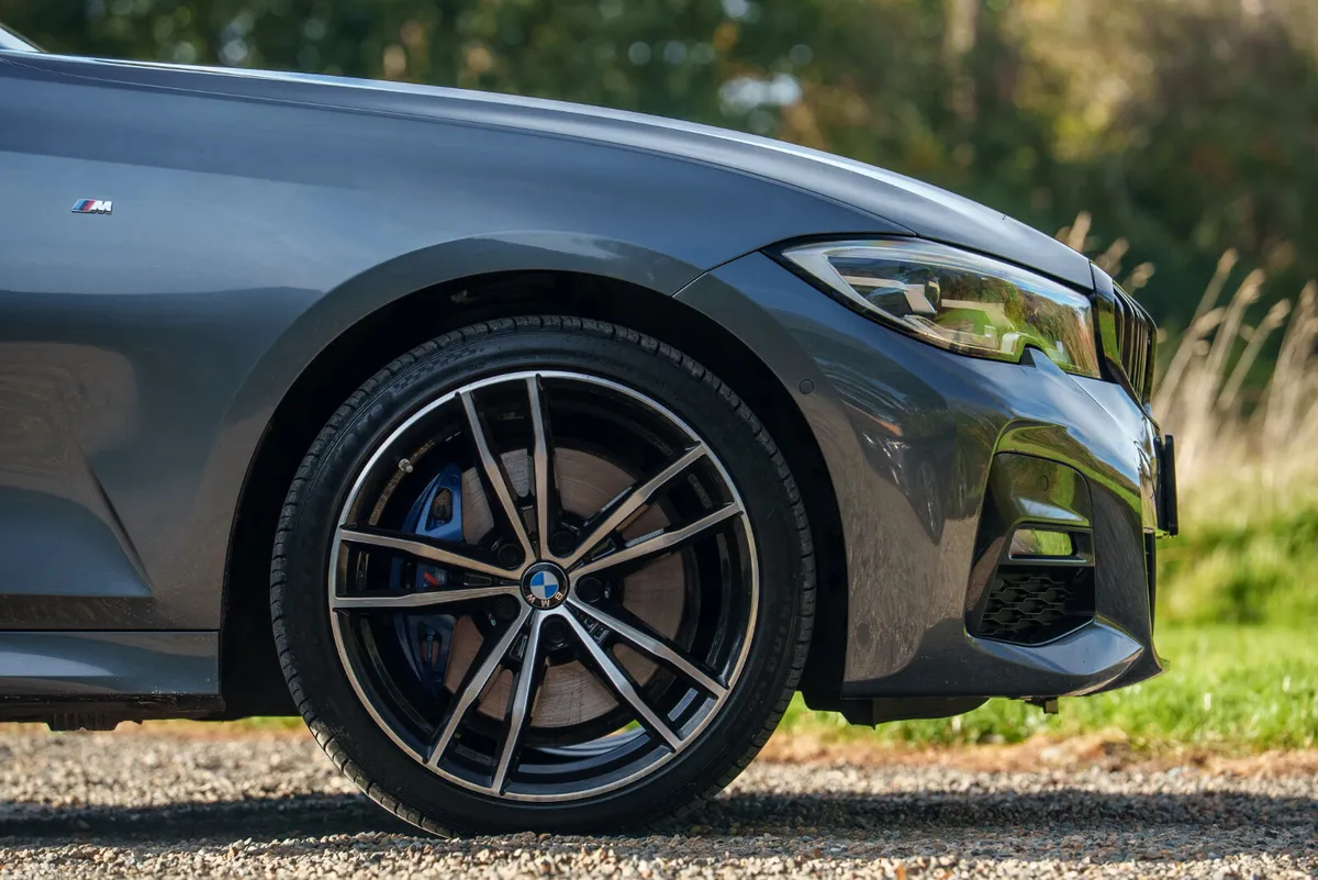 BMW 3-Series Saloon, Petrol Plug-in Hybrid, 2020, Grey