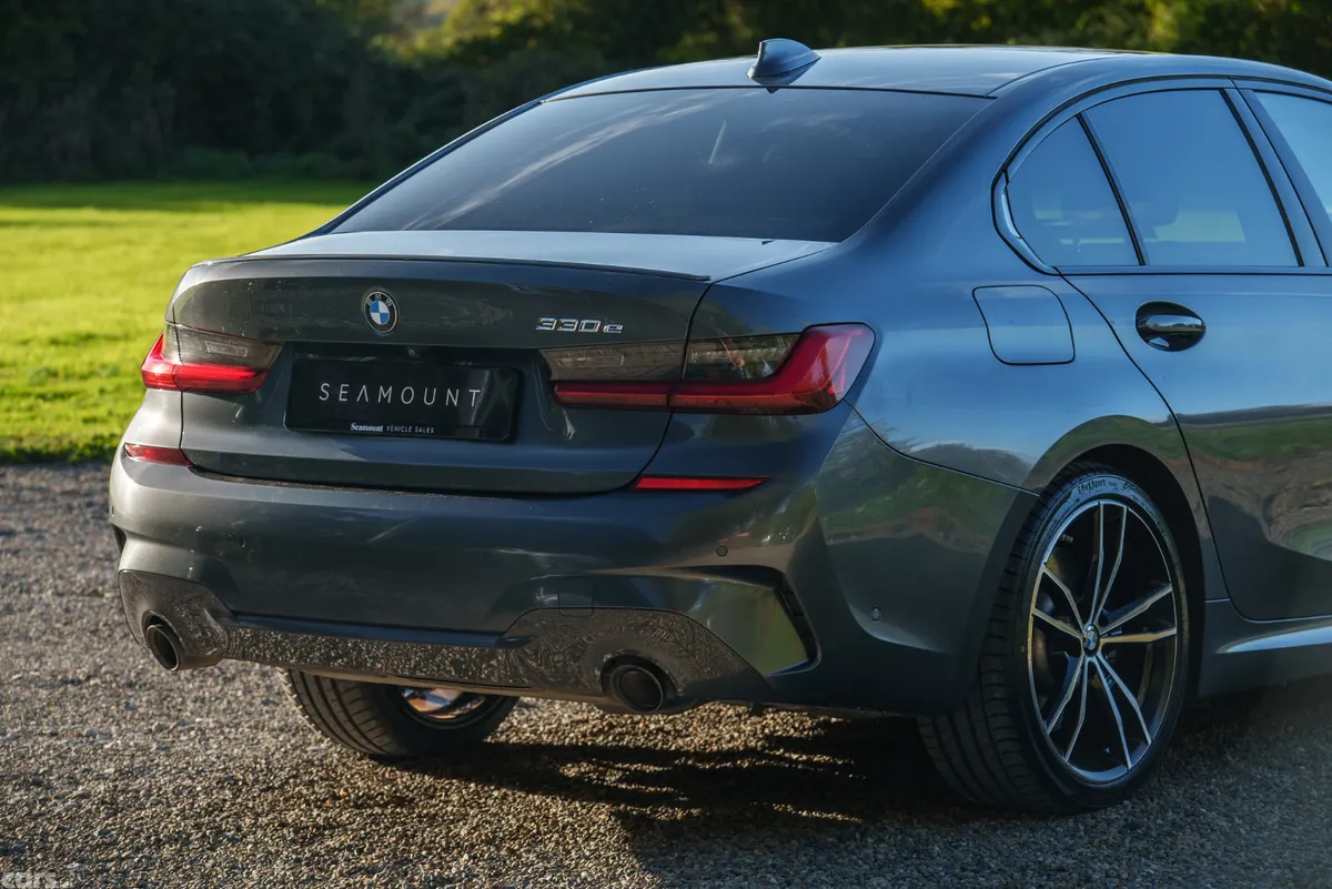 BMW 3-Series Saloon, Petrol Plug-in Hybrid, 2020, Grey
